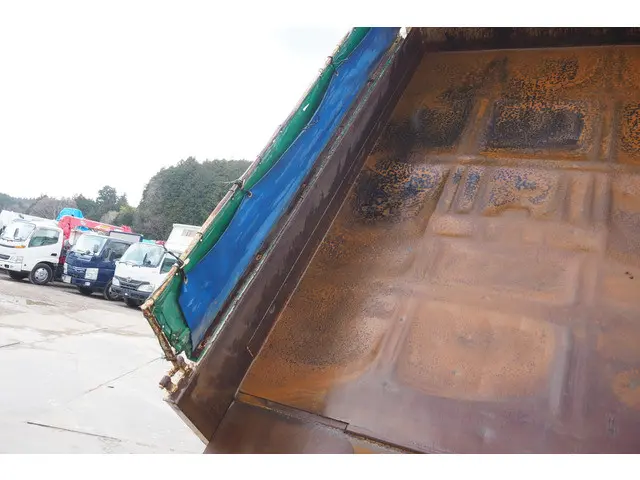 いすゞ フォワード 2PG-FRR90S1(2WD)の写真17