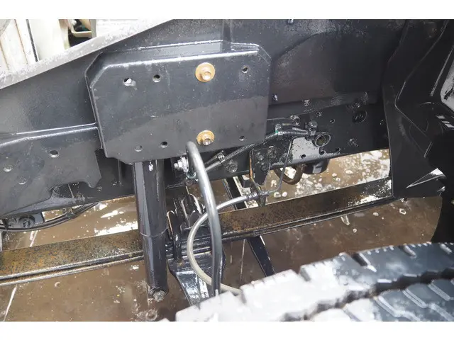 いすゞ フォワード 2PG-FRR90S1(2WD)の写真29