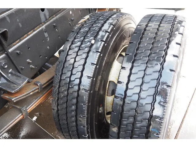 いすゞ フォワード 2PG-FRR90S1(2WD)の写真31