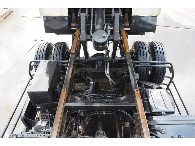 いすゞ フォワード 2PG-FRR90S1(2WD)の写真36