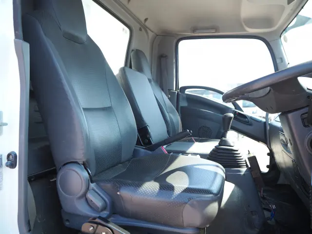 いすゞ フォワード 2PG-FRR90S1(2WD)の写真44