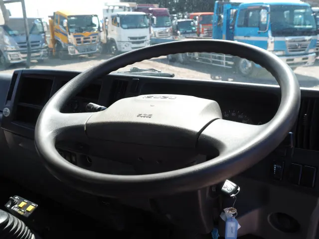いすゞ フォワード 2PG-FRR90S1(2WD)の写真45
