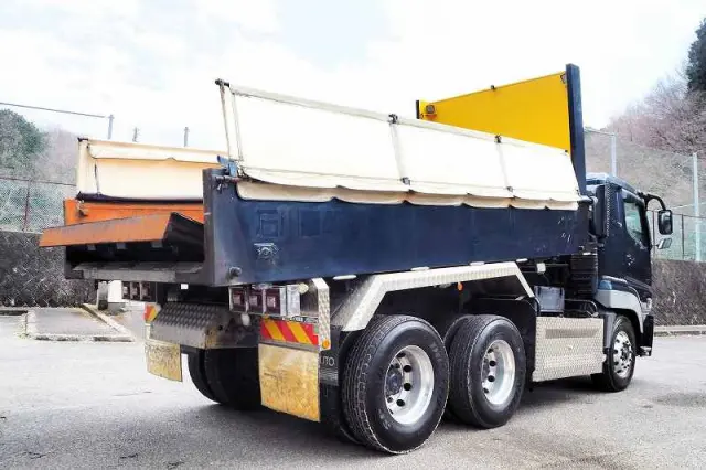 三菱 スーパーグレート QKG-FV60VX(6x4)の写真5