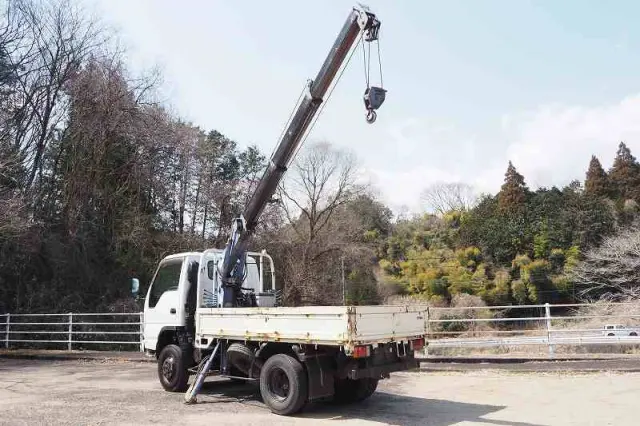 いすゞ エルフ KR-NKS81GR(4WD)の写真8