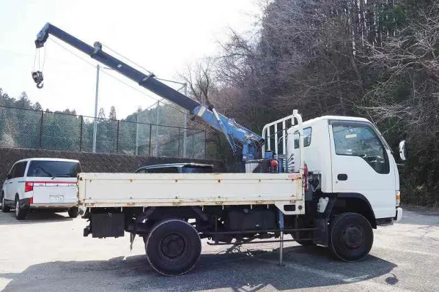 いすゞ エルフ KR-NKS81GR(4WD)の写真11