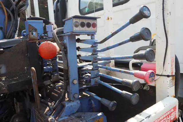 いすゞ エルフ KR-NKS81GR(4WD)の写真16