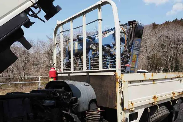 いすゞ エルフ KR-NKS81GR(4WD)の写真40