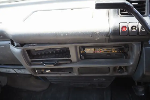 いすゞ エルフ KR-NKS81GR(4WD)の写真48