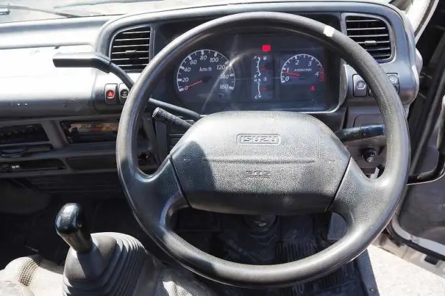 いすゞ エルフ KR-NKS81GR(4WD)の写真49