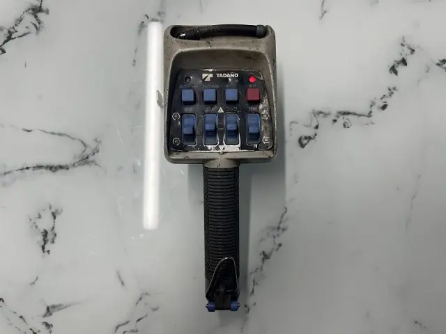 いすゞ エルフ KR-NKS81GR(4WD)の写真50