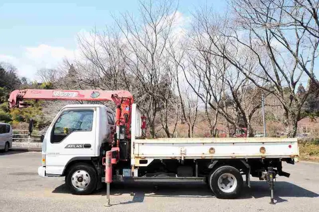 日産 アトラス KR-APR81LR(2WD)の写真2