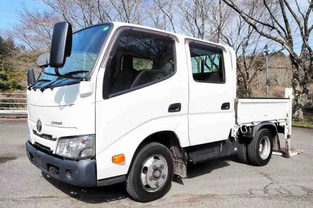 トヨタ ダイナ 2RG-XZU605(2WD)の写真1