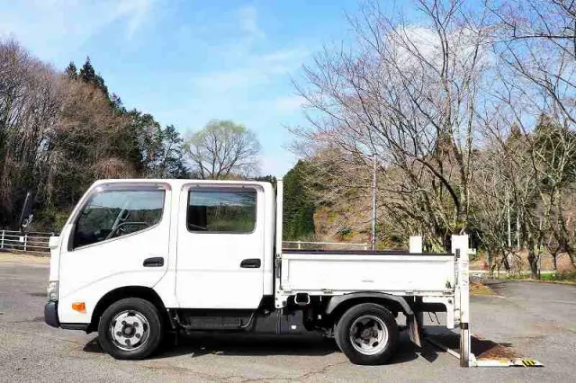 トヨタ ダイナ 2RG-XZU605(2WD)の写真2