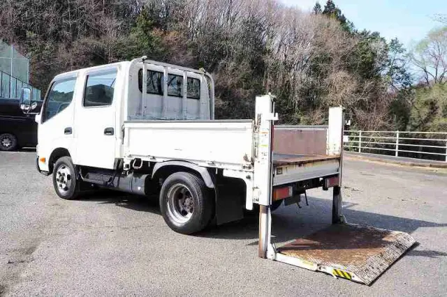 トヨタ ダイナ 2RG-XZU605(2WD)の写真3