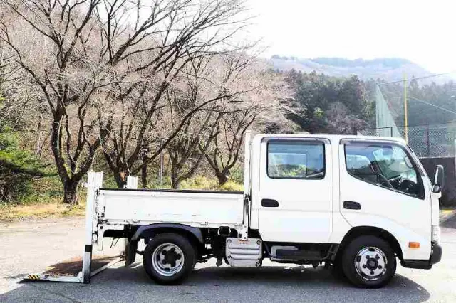 トヨタ ダイナ 2RG-XZU605(2WD)の写真6
