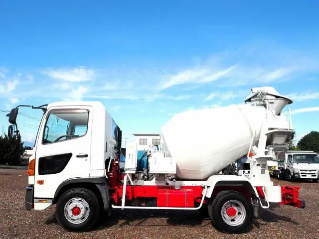 日野 レンジャー TKG-FC9JCAA(2WD)の写真2