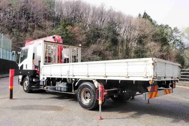 いすゞ フォワード SKG-FRR90S2(2WD)の写真3