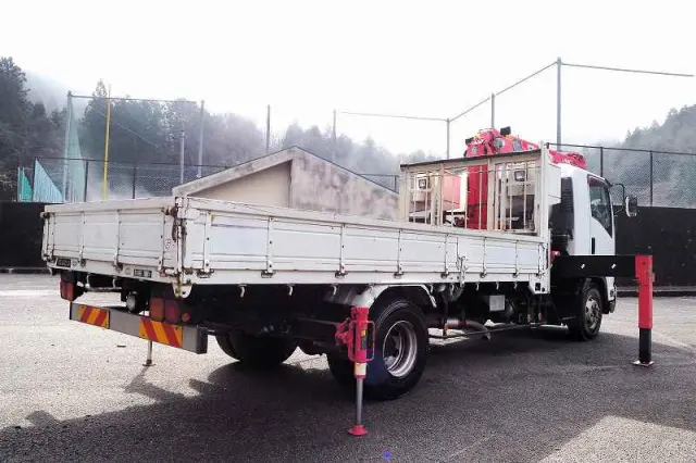 いすゞ フォワード SKG-FRR90S2(2WD)の写真5