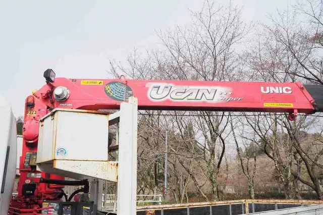 いすゞ フォワード SKG-FRR90S2(2WD)の写真15