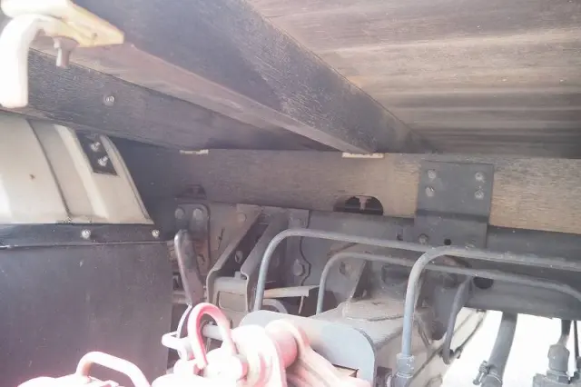 いすゞ フォワード SKG-FRR90S2(2WD)の写真36