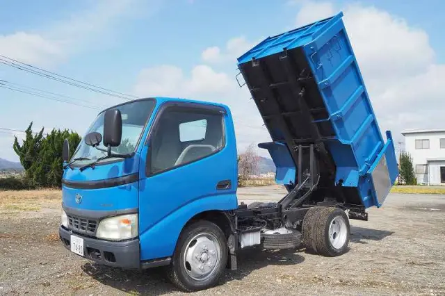 トヨタ ダイナ PB-XZU351D(2WD)の写真9