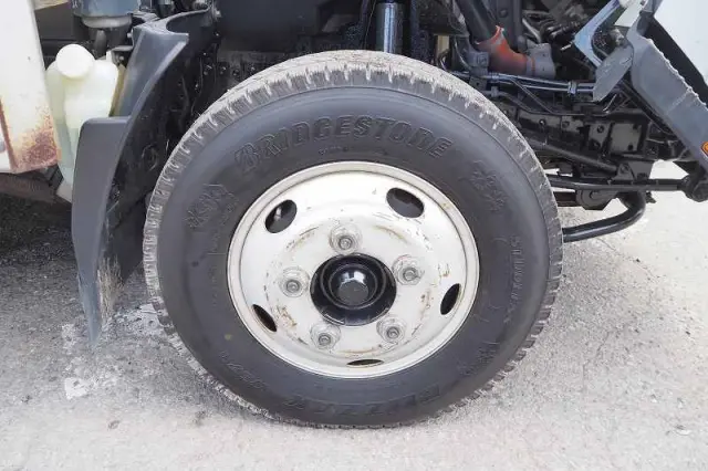 UD コンドル BDG-BMR85N(2WD)の写真12