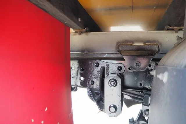 UD コンドル BDG-BMR85N(2WD)の写真21