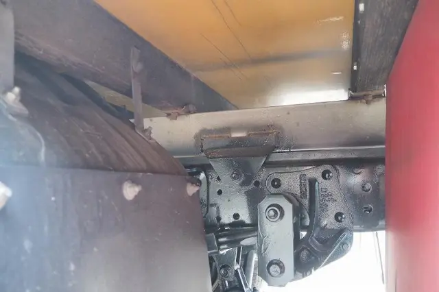 UD コンドル BDG-BMR85N(2WD)の写真24