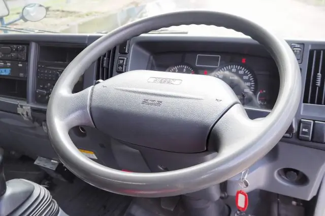 UD コンドル BDG-BMR85N(2WD)の写真46