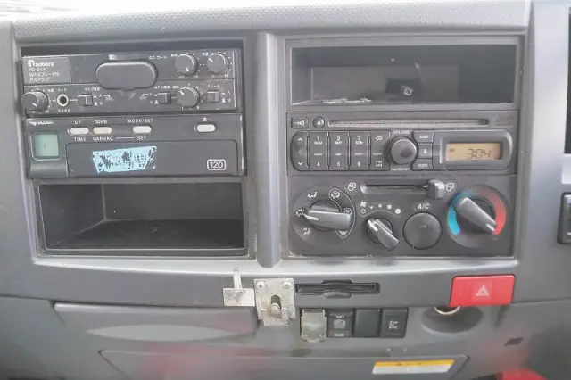 UD コンドル BDG-BMR85N(2WD)の写真47