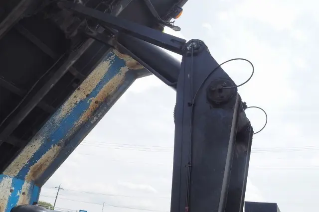 日野 プロフィア QKG-FS1EKAA(6x4)の写真18