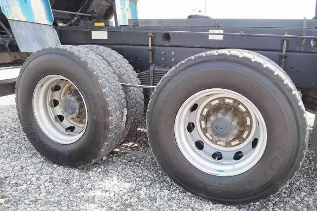 日野 プロフィア QKG-FS1EKAA(6x4)の写真23