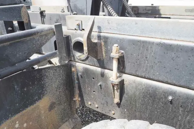 日野 プロフィア QKG-FS1EKAA(6x4)の写真35