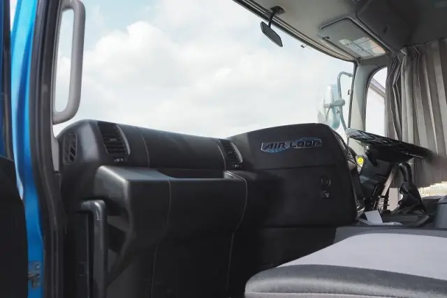 日野 プロフィア QKG-FS1EKAA(6x4)の写真46