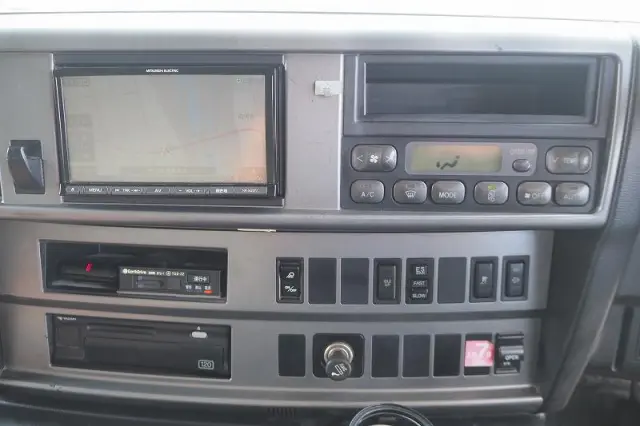 日野 プロフィア QKG-FS1EKAA(6x4)の写真49