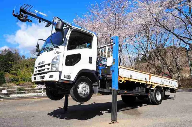 いすゞ フォワード PKG-FRR90S2(2WD)の写真1