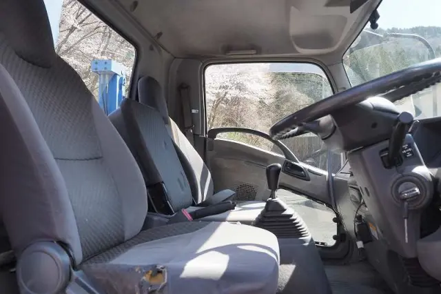 いすゞ フォワード PKG-FRR90S2(2WD)の写真48