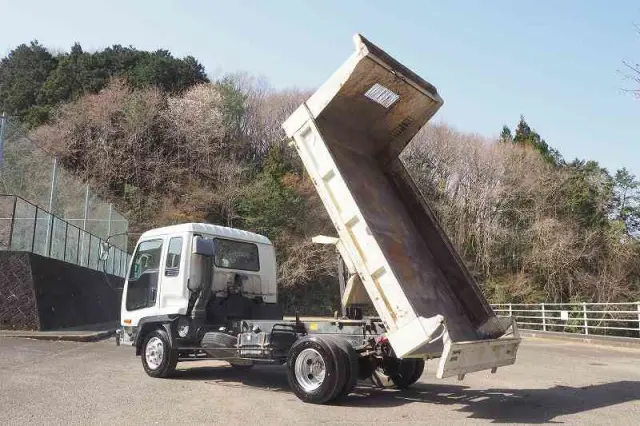 いすゞ フォワード KK-FRR35D4(2WD)の写真10