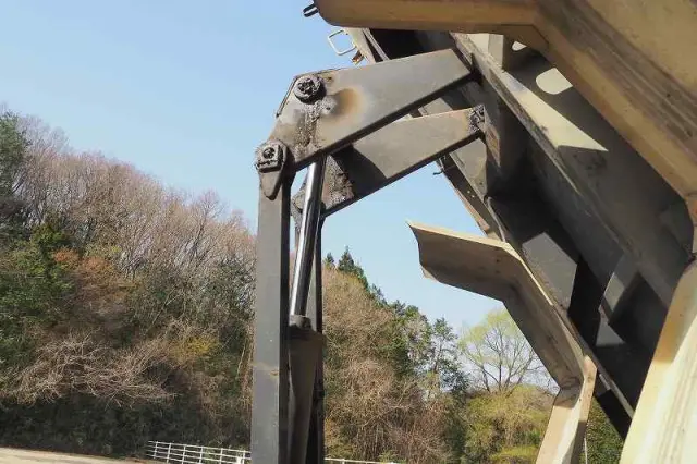 いすゞ フォワード KK-FRR35D4(2WD)の写真31