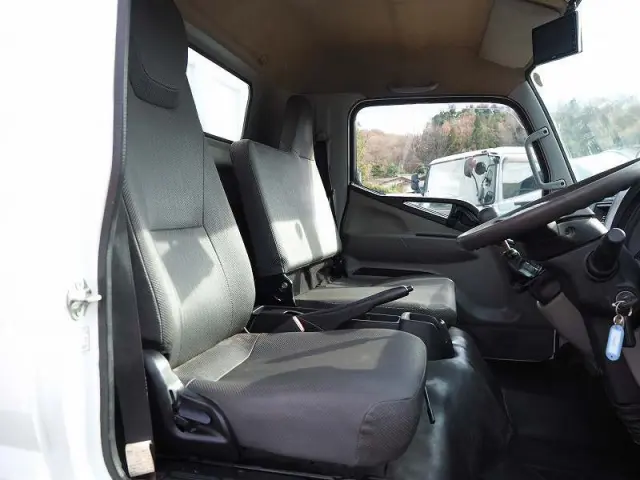 三菱 キャンター 2PG-FEC90(2WD)の写真45