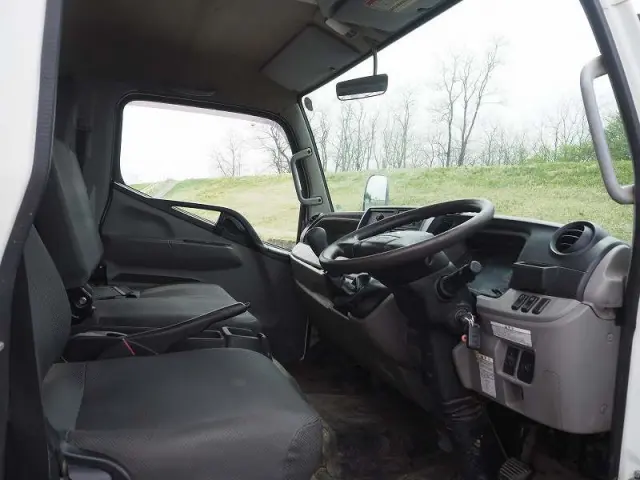 三菱 キャンター 2PG-FEC90(2WD)の写真46