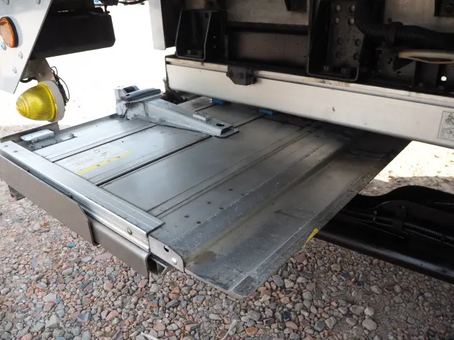 三菱 キャンター 2PG-FEC90(2WD)の写真28