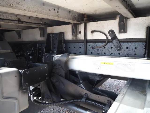 三菱 キャンター 2PG-FEC90(2WD)の写真34
