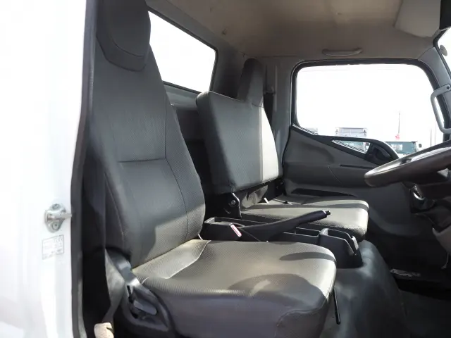 三菱 キャンター 2PG-FEC90(2WD)の写真46