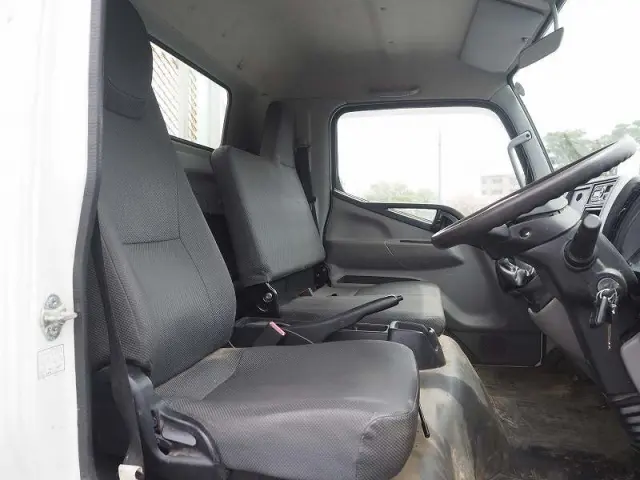 三菱 キャンター 2PG-FEC90(2WD)の写真47