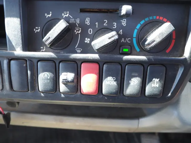 日野 デュトロ TKG-XZU695M(4WD)の写真45