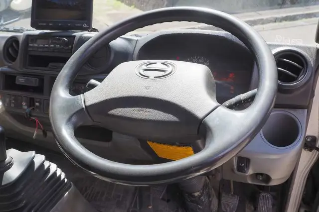 日野 デュトロ TKG-XZU695M(4WD)の写真48