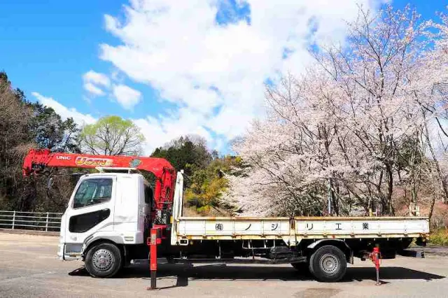 三菱 ファイター PA-FK61F(2WD)の写真2