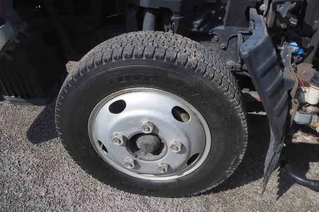 いすゞ エルフ KR-NKR81ED(2WD)の写真42