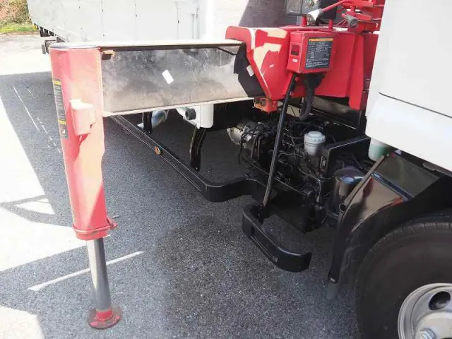 いすゞ フォワード ADG-FRR90K3S(2WD)の写真9